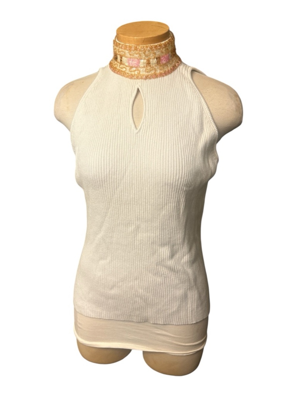 Carina Sleeveless Cream Ribbed Keyhole Top with Embellished Gold Neck Size XL